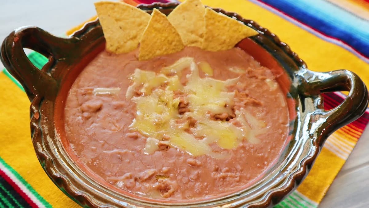 10 Recetas de Comidas Rápidas con Frijoles para Aventuras al Aire Libre