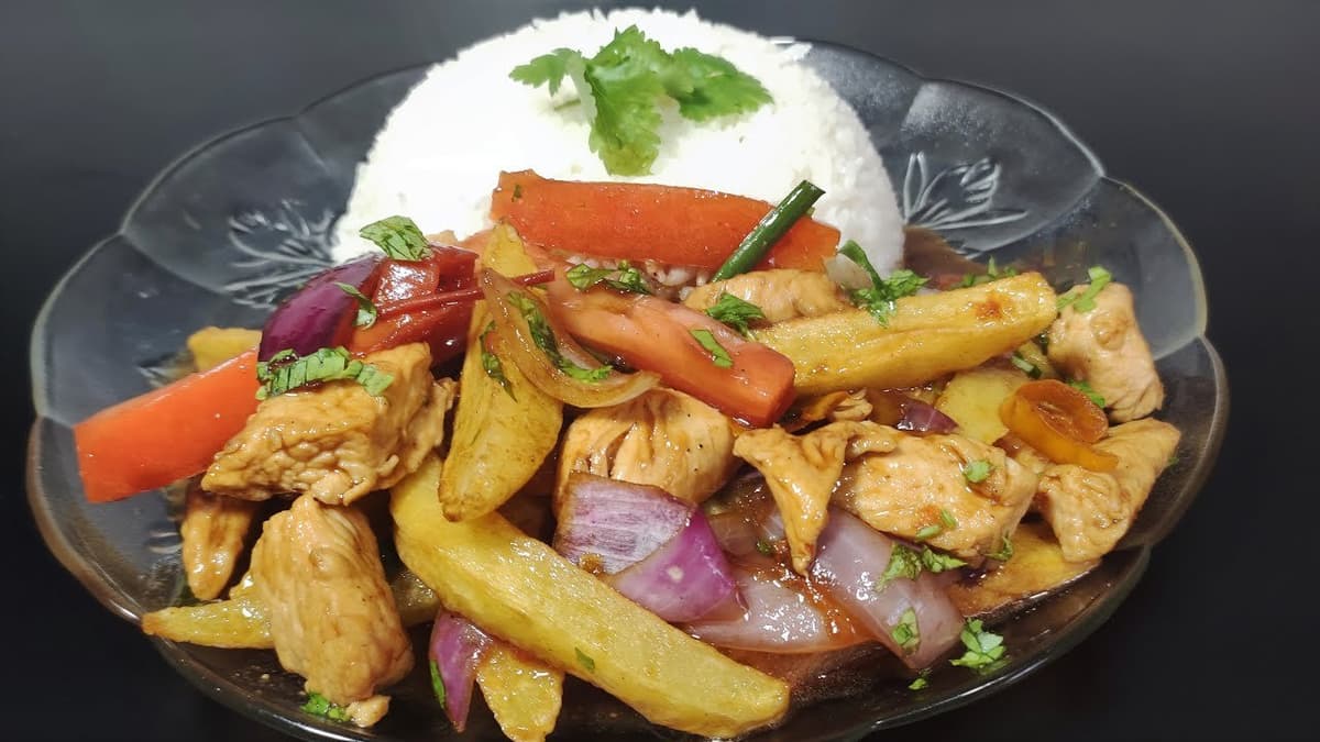Menú del Día Barato: Cómo Preparar un Delicioso Lomo Saltado con Zapallo