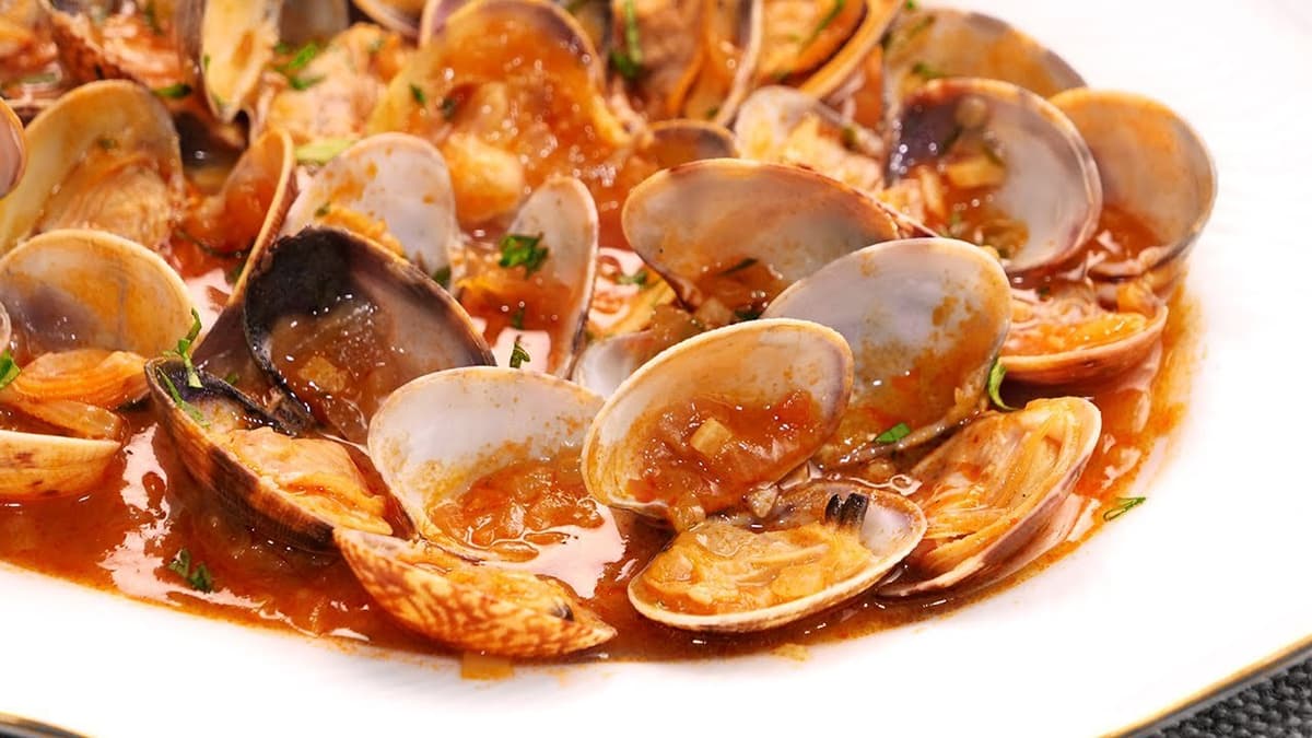 Cómo Hacer la Mejor Receta de Almejas a la Marinera - Paso a Paso