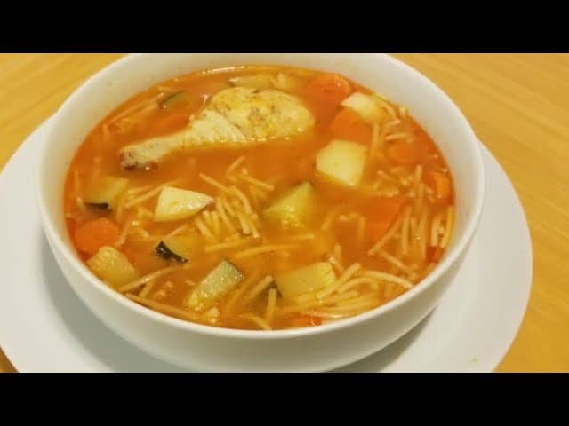 Cómo Preparar la Mejor Receta de Sopa de Pollo con Fideos: Paso a Paso