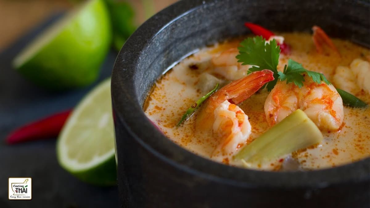 Cómo Preparar la Auténtica Receta Tradicional de Tom Yum de Estados Unidos: Guía Paso a Paso
