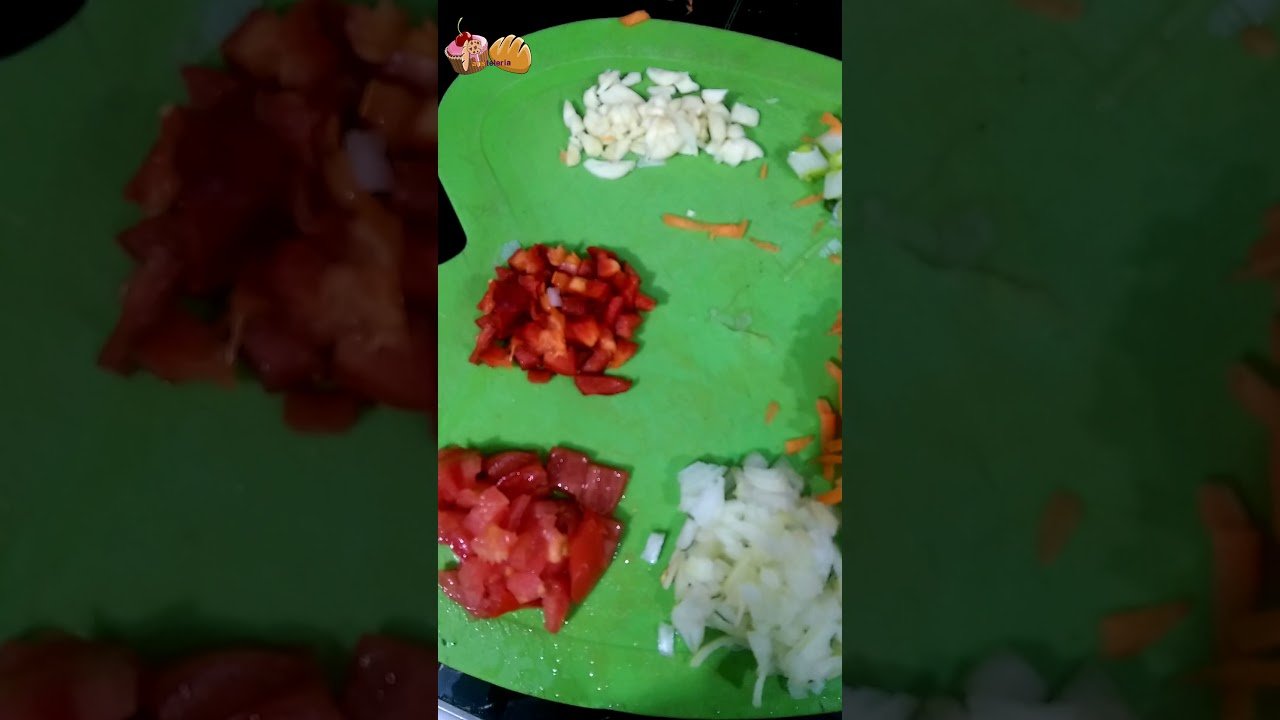 Receta Fácil y Económica: Cómo Hacer Tortilla de Verduras Rendidora - Guía de Cocina Casera