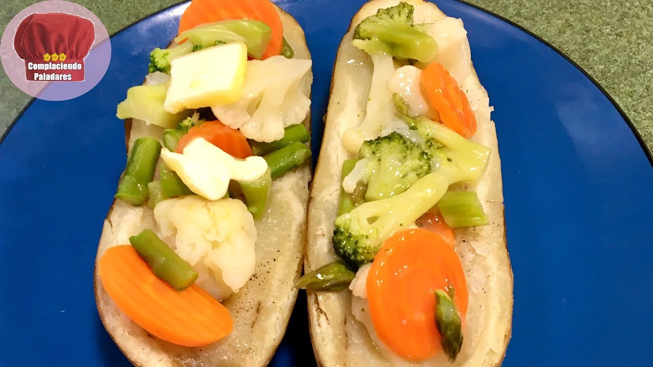 Menú del día barato: Cómo preparar una deliciosa papa rellena con verduras congeladas
