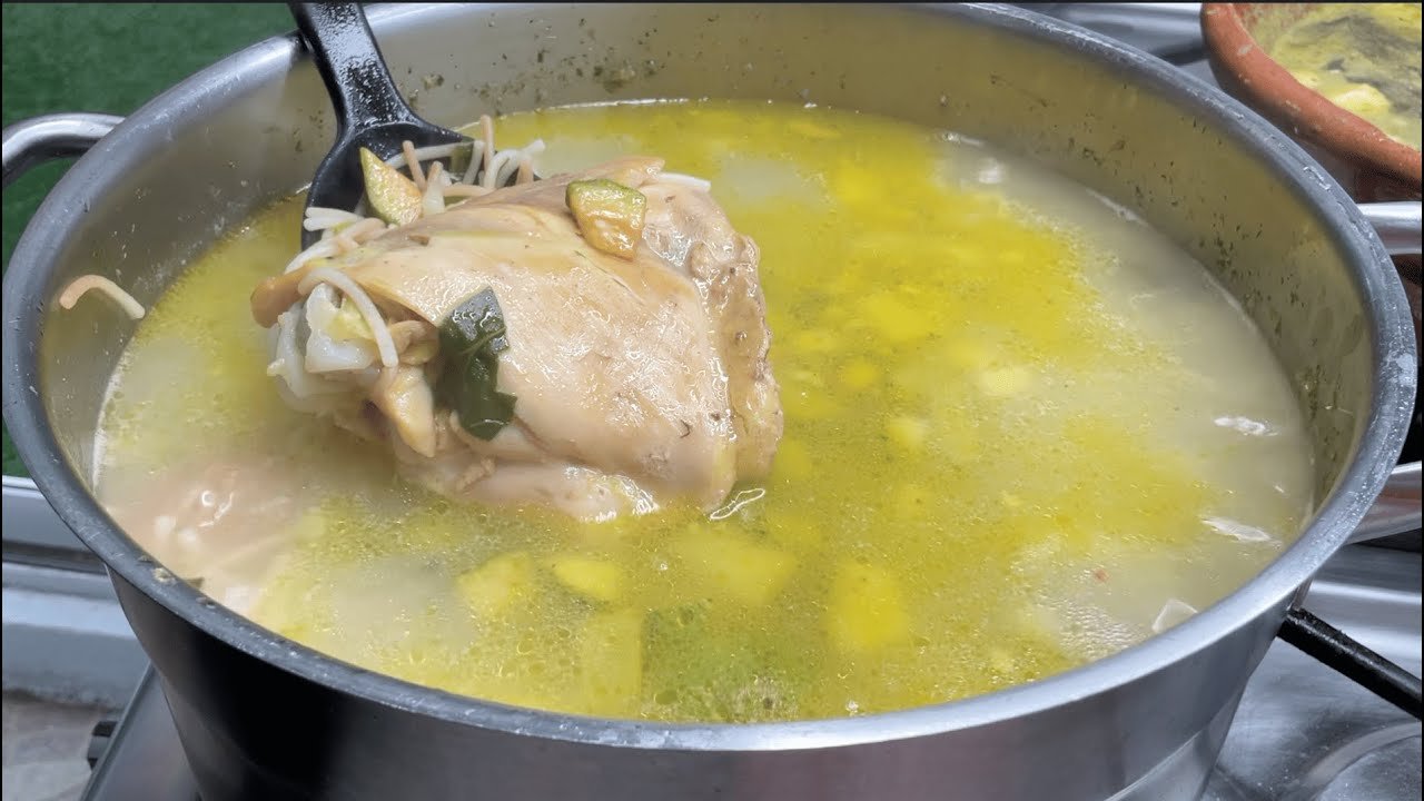 Menú del Día Barato: Receta de Tortilla de Verduras con Fideos | Economía y Sabor