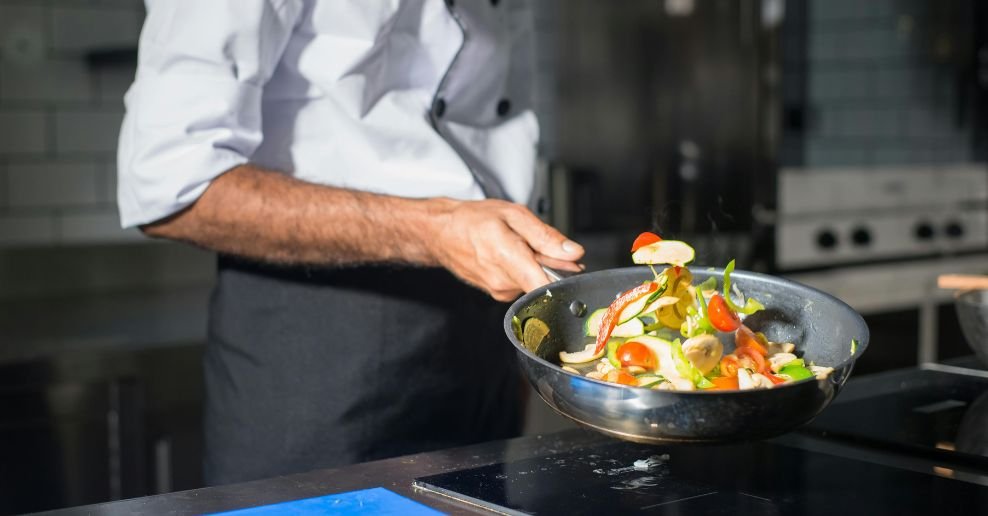 ¿Qué Sartén es Mejor: de Cerámica o Teflón? Comparativa para tu Cocina