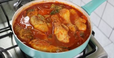 Receta de Pollo en Salsa Roja