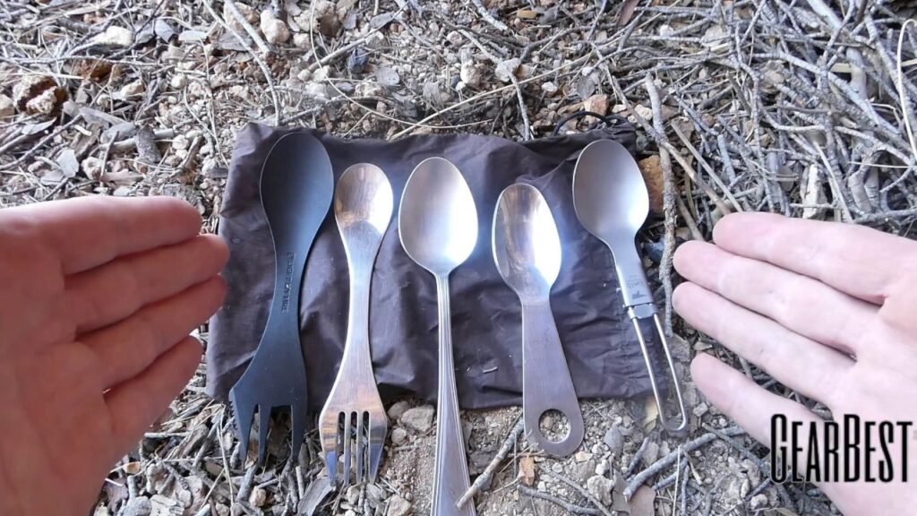 Qué cocinar en 15 minutos al aire libre usando una cuchara y un cuchillo