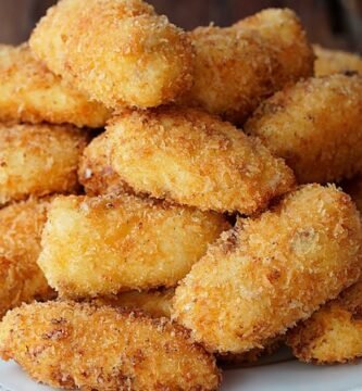 Comparativa entre croquetas y cebolla en la cocina