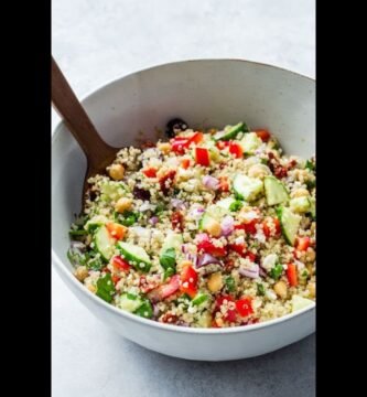 Cómo hacer ensalada de quinua con poco presupuesto