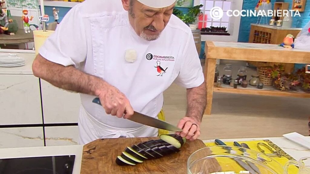 Cómo lograr un mejor sabor al trocear berenjena