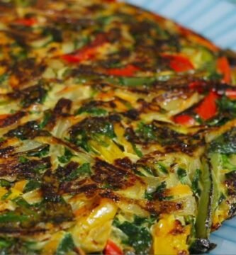 Menú del día barato: tortilla de verduras con verduras congeladas