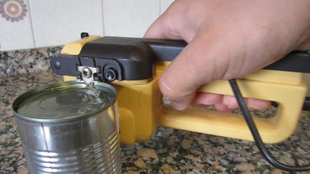 ¿Cuál es la diferencia entre un abridor de latas y un robot de cocina?